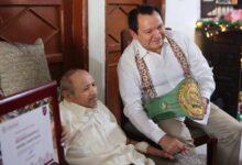 Photo of La leyenda del boxeo yucateco recibe un reconocimiento de Huacho Díaz