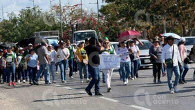 Photo of Maestros protestan en calles en Mérida