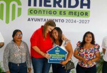 Photo of Entrega Cecilia Patrón acciones de vivienda en el sur de Mérida