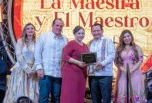 Photo of Reitera Gobernador de Yucatán diálogo permanente con maestros