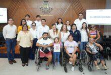 Photo of Ayuntamiento de Mérida recibe donativo de 40 sillas de ruedas