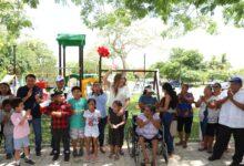 Photo of Entrega Ceci Patrón parque renovado en Yaxché Casares