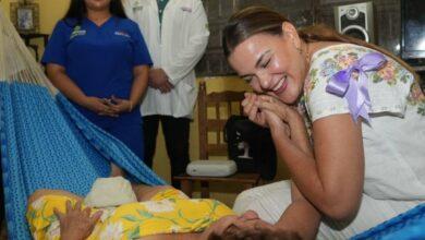 Photo of Acerca Cecilia Patrón servicios de salud a adultos mayores