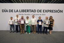Photo of Reconocen trayectoria de comunicadores en Yucatán