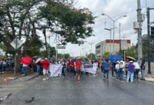 Photo of Maestros del CNTE han bloqueado el Aeropuerto de Mérida