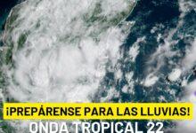 Photo of Lluvias por onda tropical 22 se desplazan hacia Yucatán y Campeche