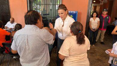 Photo of Ceci Patrón refuerza cercanía con la gente en el “Miércoles Ciudadano”