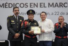 Photo of Díaz Mena honra labor de bomberos y paramédicos de Yucatán