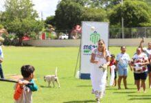 Photo of Entrega Ceci Patrón rehabilitación del campo deportivo de Hunxectamán