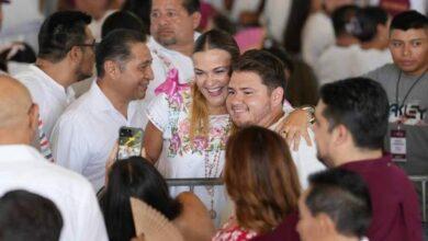 Photo of Asiste Ceci Patrón a informe en Yucatán de Claudia Sheinbaum