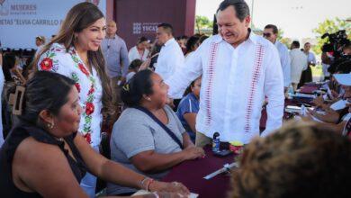 Photo of Inicia entrega de tarjetas «Elvia Carrillo Puerto» para madres autónomas de Yucatán