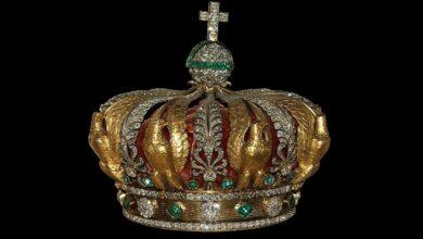 Photo of La joya de 1 354 diamantes que los ladrones abandonaron en el Museo del Louvre