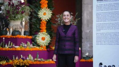 Photo of La presidenta Claudia Sheinbaum dedica ofrenda de Día de Muertos a mujeres indógenas