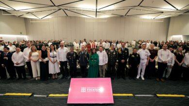 Photo of Reconoce Joaquín Díaz Mena a policías de Yucatán por su labor y años de servicio en el Día del Policía