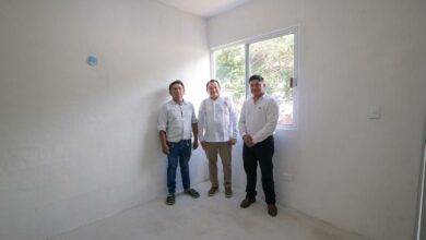 Photo of Gobernador supervisa construcción de cuartos dormitorio para reducir el hacinamiento en Yaxkukul