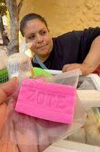 Photo of De bañarse a saborearlo: gelatinas con forma de jabón Zote causan furor en redes