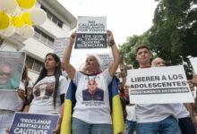 Photo of España confirma la excarcelación de españoles presos en Venezuela