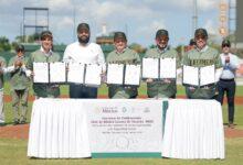 Photo of Impulsan seguridad social para personal del Parque Kukulcán mediante convenio IMSS–Leones