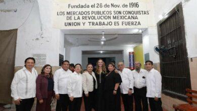 Photo of Cecilia Patrón refrenda respaldo a baratilleros al tomar protesta a su nueva directiva en Yucatán