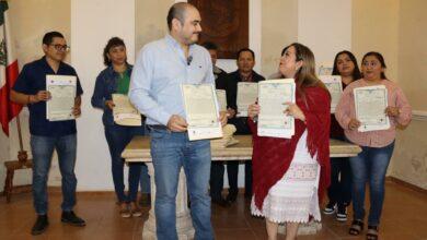 Photo of Indemaya entrega  actas de doble nacionalidad a migrantes yucatecos en EE. UU.