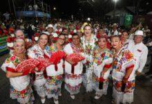 Photo of Más de 40 mil personas celebran la identidad yucateca en la Noche Regional del Carnaval de Mérida