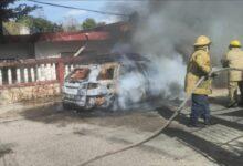 Photo of Controlan incendio de vehículo en el barrio de Sisal sin personas lesionadas