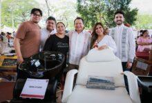 Photo of Gobierno de Yucatán entrega equipo a más de 100 emprendimientos para impulsar el autoempleo