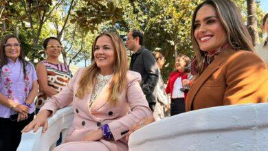 Photo of Cecilia Patrón inaugura bancas “tú y yo” de Mérida en parque de la Ciudad de México