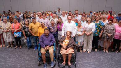 Photo of Gobierno de Yucatán entrega más de 300 apoyos funcionales para mejorar la calidad de vida de personas vulnerables