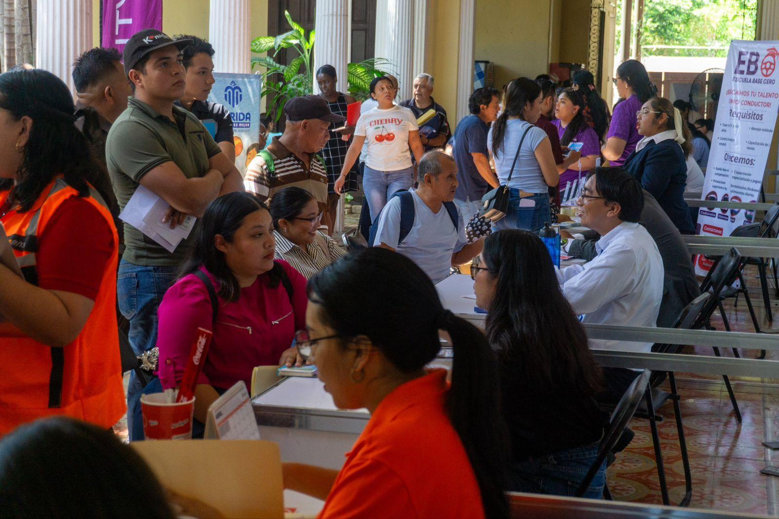 Feria del Empleo en Mérida reúne a más de 700 personas y ofrece 250 ...