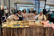 Photo of Artesanos y prestadores turísticos de Mérida brillan en expo “Qué lindo es Yucatán”