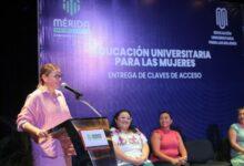 Photo of 100 mujeres inician universidad gratuita en Mérida para impulsar su futuro