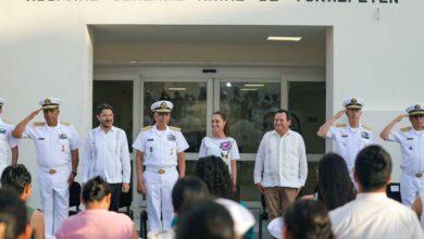 Photo of Sheinbaum y Huacho inauguran nuevo hospital naval en Progreso