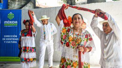 Photo of Academia de Lengua Maya “Itzamná” celebra 41 años preservando la cultura en Mérida