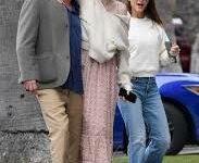 Photo of Ben Affleck y Jennifer Garner reaparecen juntos tras emergencia médica de su hija Violet
