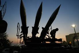 Photo of Irán presume mayor capacidad militar y lanza amenazas mientras EEUU espera respuesta sobre tregua