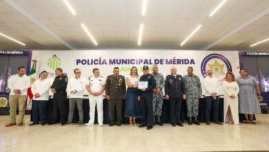 Photo of Cecilia Patrón reconoce la labor de la Policía Municipal en su 23 aniversario
