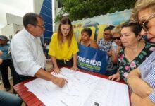 Photo of Cecilia Patrón supervisa obras viales y refuerza la mejora de calles en Mérida