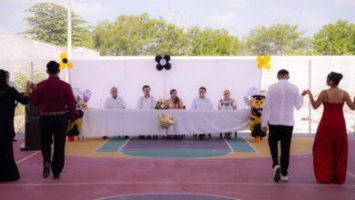 Photo of Seis adolescentes de Casa Otoch concluyen la secundaria y reciben reconocimiento del DIF Yucatán