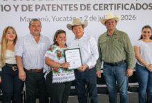 Photo of Joaquín Díaz entrega apoyos al campo y anuncia nuevo Centro de Acopio de Miel en Maxcanú