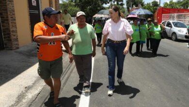 Photo of Cecilia Patrón entrega calles repavimentadas y supervisa nuevas obras en Mérida