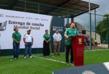 Photo of Joaquín Díaz Mena inaugura nueva cancha de Fútbol 5 en Tekax