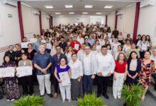 Photo of Reconocen a 35 estudiantes por proyectos científicos en Yucatán