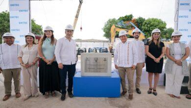 Photo of Colocan primera piedra del campus Mérida de la Unitec