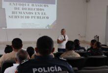 Photo of Capacitan a policías de Mérida en derechos humanos y legalidad