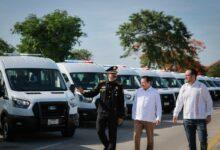 Photo of Yucatán entrega 31 vehículos a municipios para reforzar la seguridad y la vigilancia