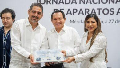 Photo of Entregan más de 3 mil aparatos auditivos a familias de Yucatán; inversión supera los 76 mdp