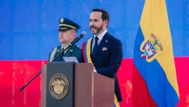 Photo of EE.UU. anuncia apoyo de mil millones de dólares para Colombia tras cambio de Gobierno