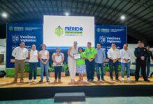 Photo of Cecilia Patrón fortalece la organización vecinal para prevenir el delito en Mérida