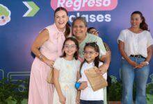 Photo of 527 niñas y niños de Mérida regresan a clases con lentes gratuitos